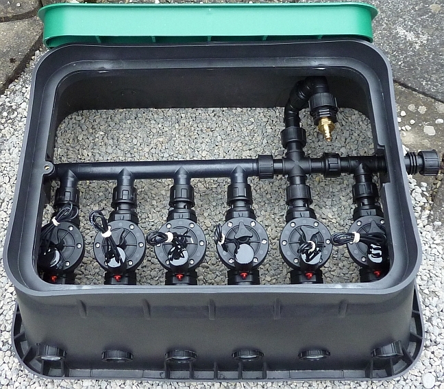 Bild 1 von JUMBO Ventilbox mit Druckluftanschluss, Ventilkasten, Box vorgelocht für 6 Ventile, Verteilerbox